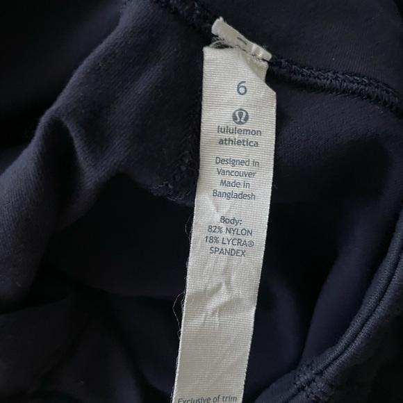 Lululemon Wunder Under Crop - Picture 2 of 2